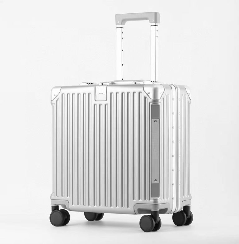 Fashion SuitcaseWith Spinner Wheels &Combination Lock