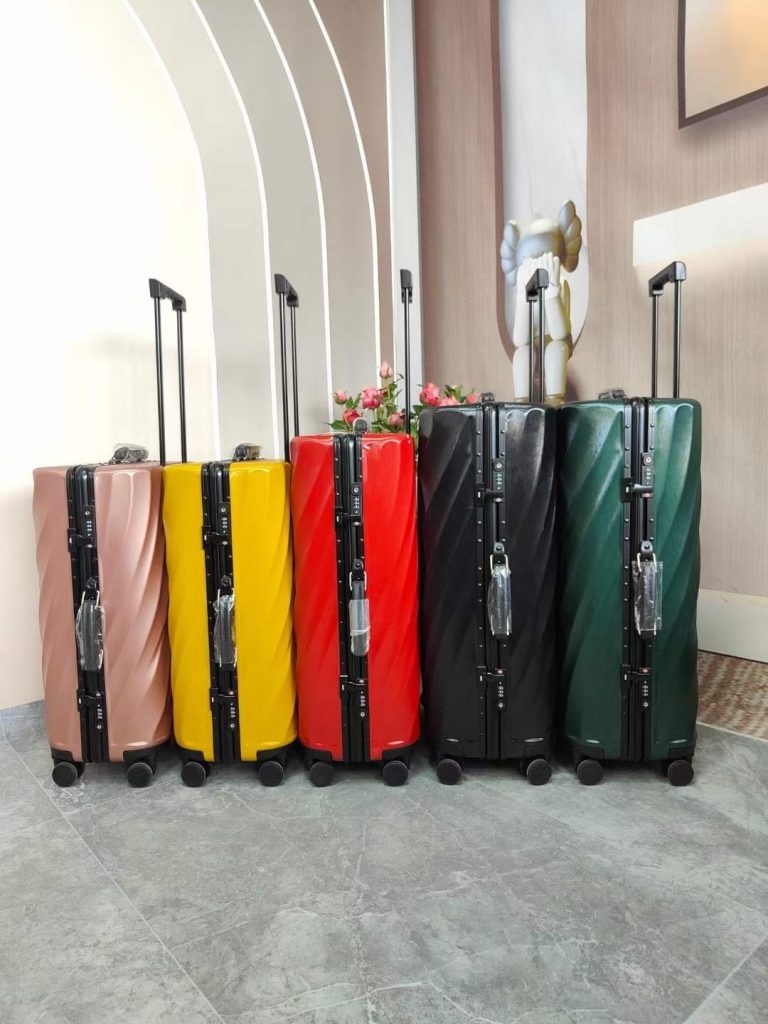 Custom Private Label Luggage Bag Manufacturer In China With Good Quality.