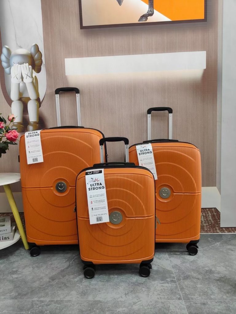 Models: Hardcase Luggage, Softside Luggage