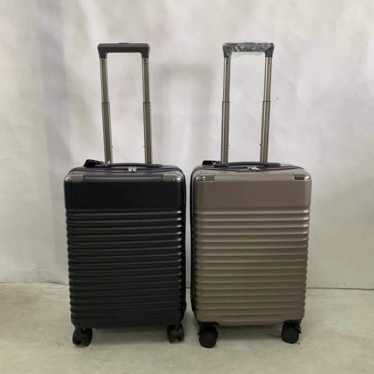 Navigating the Options: How to Choose the Perfect Wholesaler Luggage