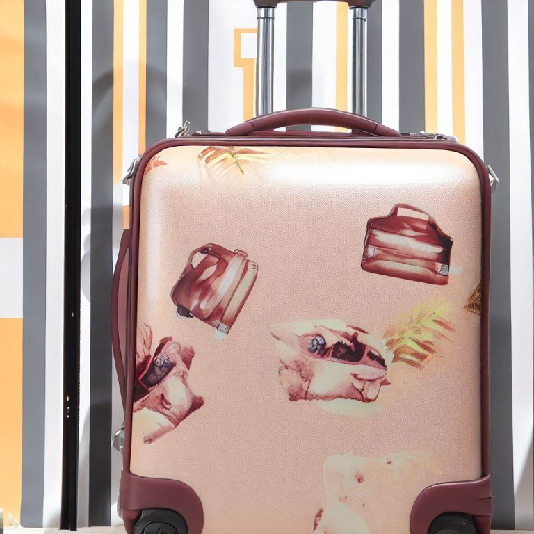 Exploring Our High-Quality Suitcases: The Perfect Blend of Material and Design