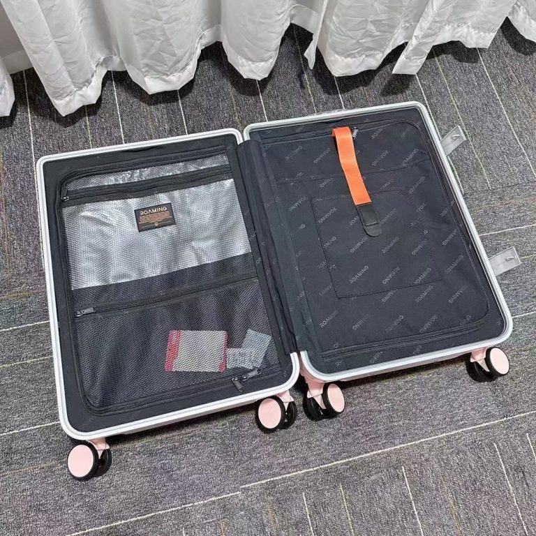 Choose the Best Suitcase from a Reliable Supplier for the Perfect Selection!