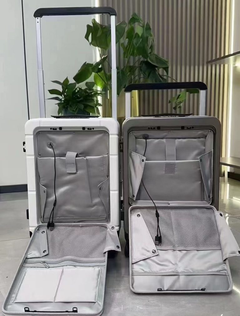 Factory Direct Supply: Innovative Designed Luggage, Meeting Your Personalized Needs!
