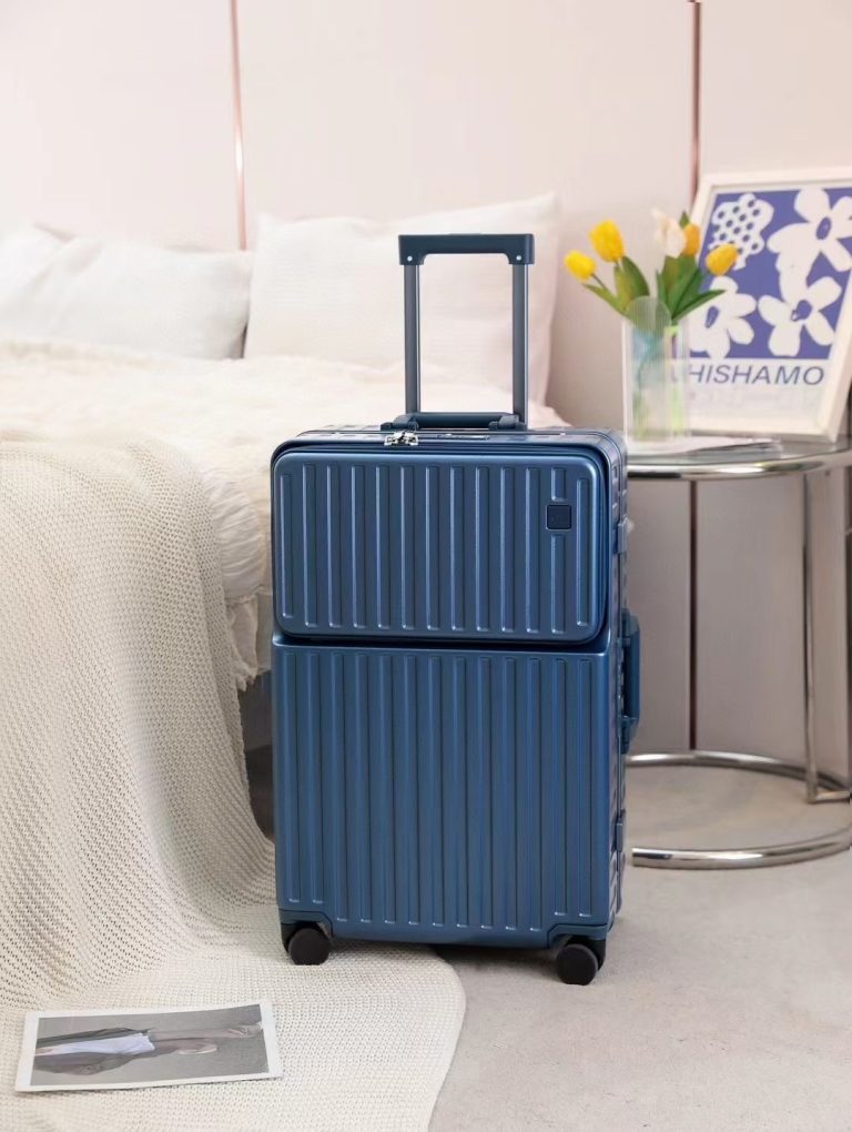 Inspired Designs: How Does the Luggage Manufacturer Lead the Fashionable Travel Trends?