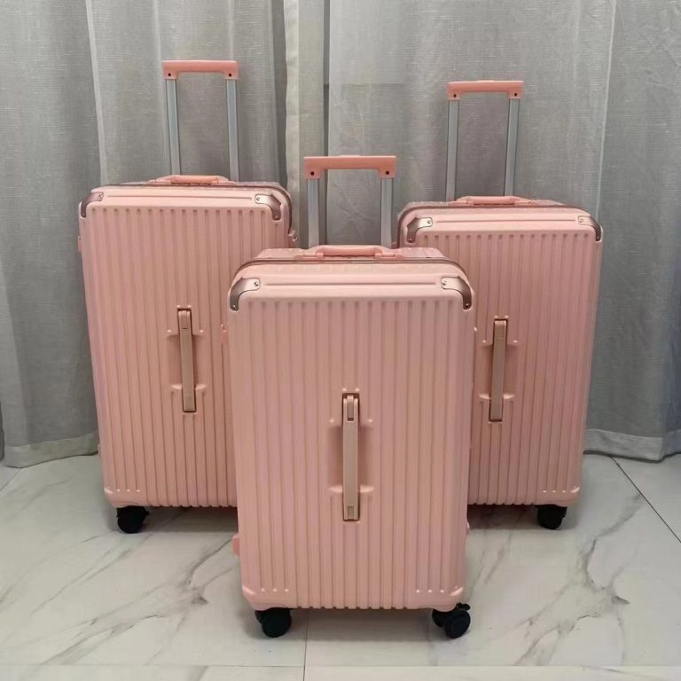 Delivering the Finest Suitcases: Partner with a Trusted Supplier!